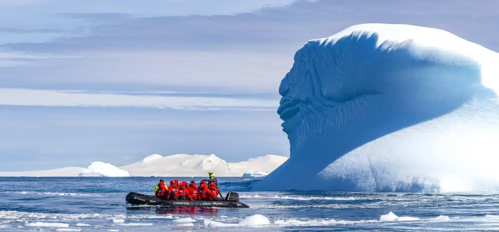 32 Antarctica_Kinness Cove©StudioPONANT_AlexandreHerbrecht (1)